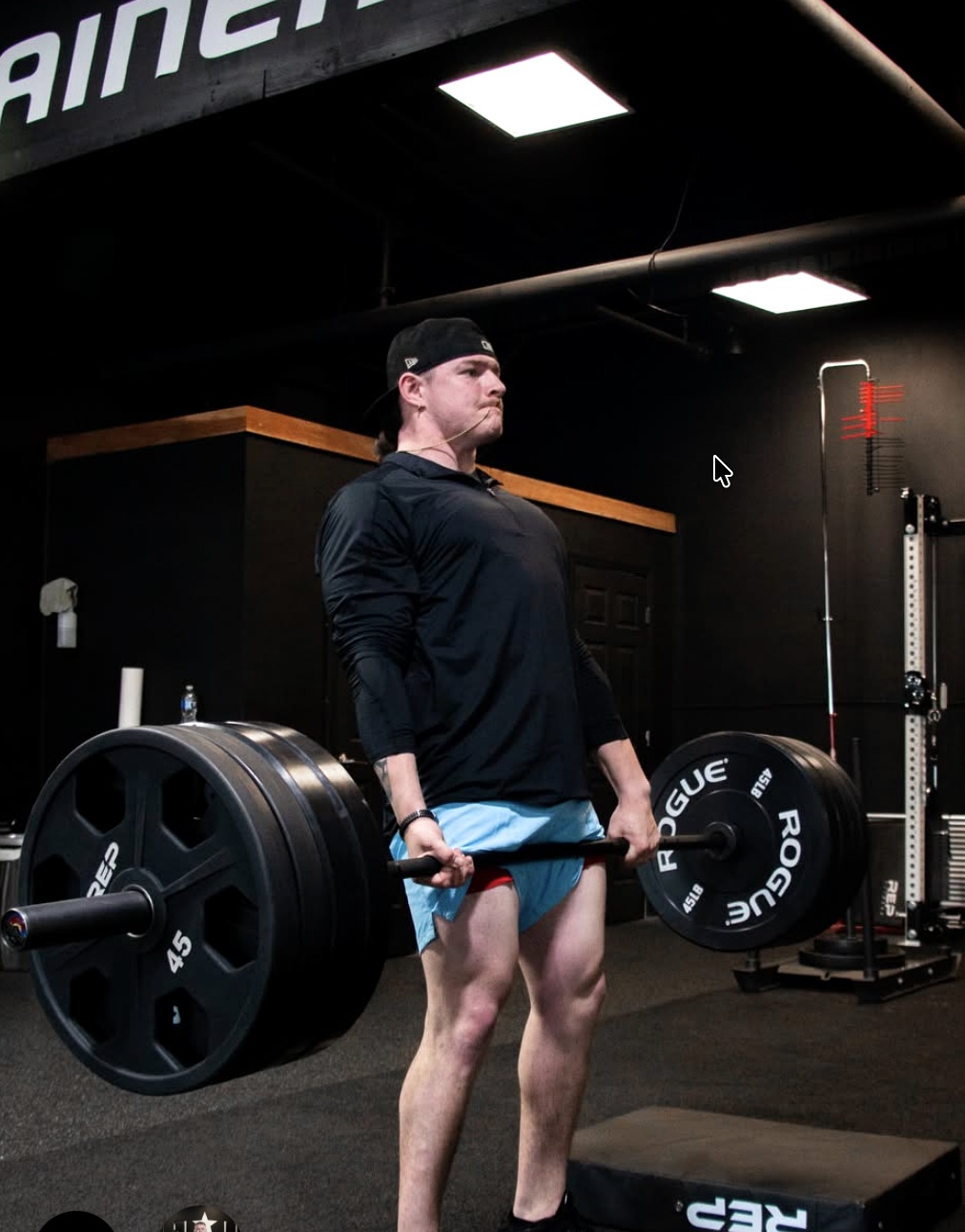 Nick Brase owner of TrainersLab demonstrating strength training